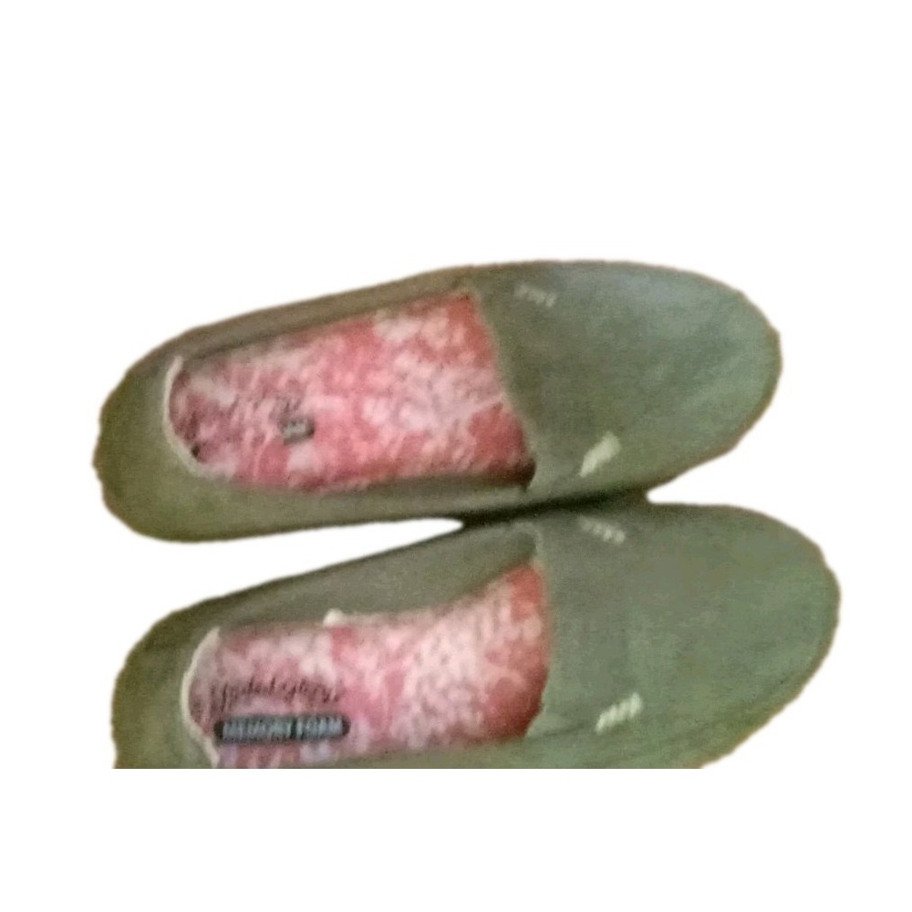 Faded Glory Slip on  Gray  Size 10   Memory Foam Insole‎
